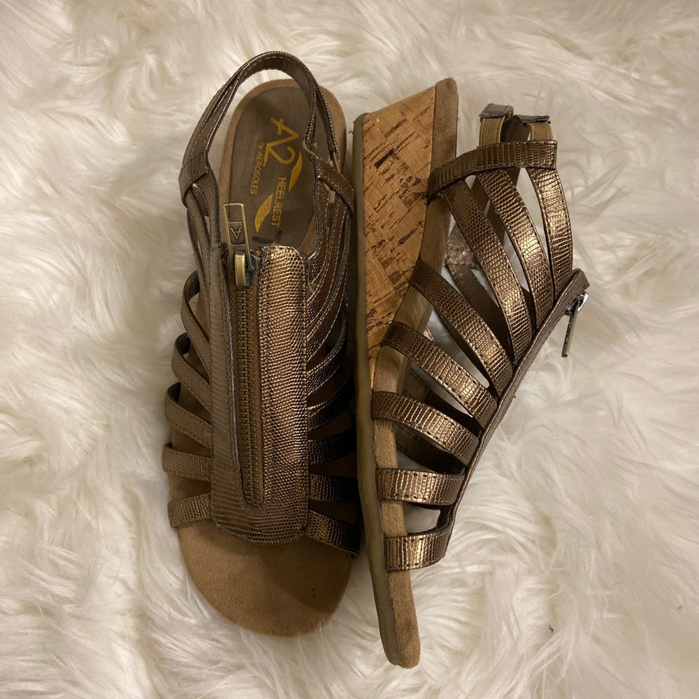 Mini champagne color wedges!!